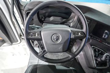 �����ؿ� ����X6000 �콢�� 580���� 6X4 ����/LNG˫ȼ��ǣ����(Һ��)ͼƬ