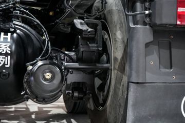 �����ؿ� ����X6000 �콢�� 580���� 6X4 ����/LNG˫ȼ��ǣ����(Һ��)ͼƬ