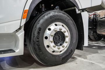 �����ؿ� ����X6000 �콢�� 580���� 6X4 ����/LNG˫ȼ��ǣ����(Һ��)ͼƬ