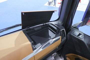 ؿ X5000S  480 8X4 9.5CNGԶդʽػ(SX5319CCYXD456T-S)ͼƬ