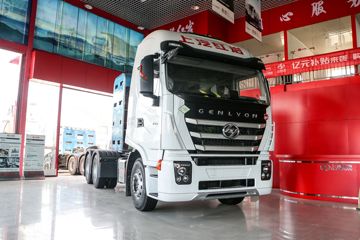 上汽红岩 杰狮C6 标载版 440马力 6X4 CNG牵引车(CQ4257HY384N)