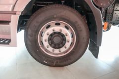 上汽红岩 杰狮C6重卡 440马力 6X4 CNG牵引车(国六)(CQ4257HD12384N)