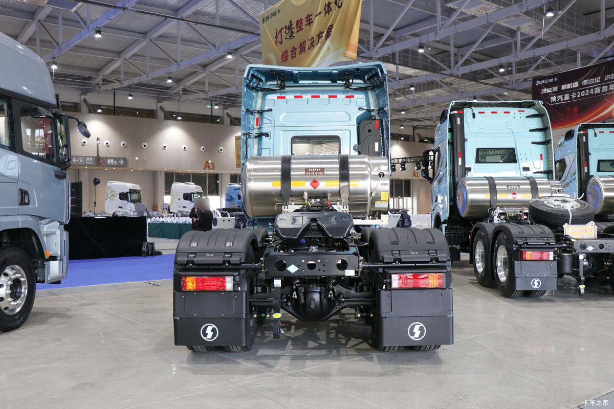 ؿ X5000 콢 530 6X4 LNGԶǣ(Һ)                                                