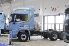 陕汽重卡 德龙X5000 旗舰版 530马力 6X4 LNG自动档牵引车(液缓)