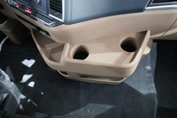 �����ؿ� ����X5000 �콢�� 530���� 6X4 LNG�Զ���ǣ����(Һ��)ͼƬ