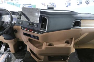 �����ؿ� ����X5000 �콢�� 530���� 6X4 LNG�Զ���ǣ����(Һ��)ͼƬ