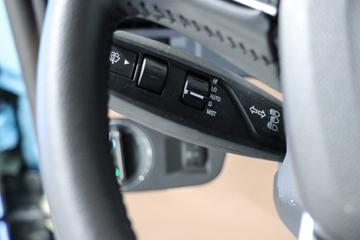 �����ؿ� ����X5000 �콢�� 530���� 6X4 LNG�Զ���ǣ����(Һ��)ͼƬ