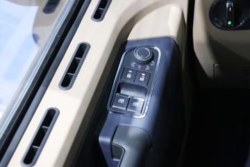 �����ؿ� ����X5000 �콢�� 530���� 6X4 LNG�Զ���ǣ����(Һ��)ͼƬ