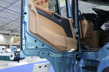 �����ؿ� ����X5000 �콢�� 530���� 6X4 LNG�Զ���ǣ����(Һ��)ͼƬ