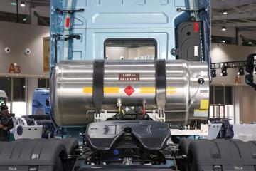 �����ؿ� ����X5000 �콢�� 530���� 6X4 LNG�Զ���ǣ����(Һ��)ͼƬ