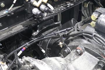 �����ؿ� ����X5000 �콢�� 530���� 6X4 LNG�Զ���ǣ����(Һ��)ͼƬ