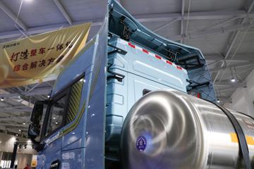 �����ؿ� ����X5000 �콢�� 530���� 6X4 LNG�Զ���ǣ����(Һ��)ͼƬ