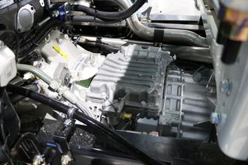 �����ؿ� ����X5000 �콢�� 530���� 6X4 LNG�Զ���ǣ����(Һ��)ͼƬ