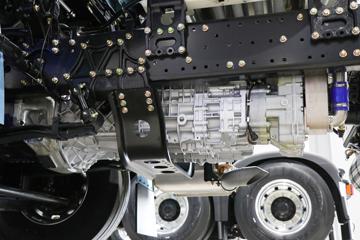 �����ؿ� ����X5000 �콢�� 530���� 6X4 LNG�Զ���ǣ����(Һ��)ͼƬ