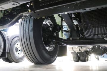 �����ؿ� ����X5000 �콢�� 530���� 6X4 LNG�Զ���ǣ����(Һ��)ͼƬ