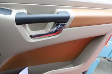 �����ؿ� ����X5000 ����� 530���� 6X4 CNGǣ����(SX4259XD4TF1)ͼƬ