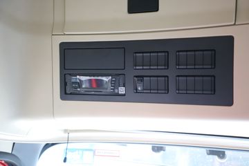 �����ؿ� ����X5000 ����� 530���� 6X4 CNGǣ����(SX4259XD4TF1)ͼƬ