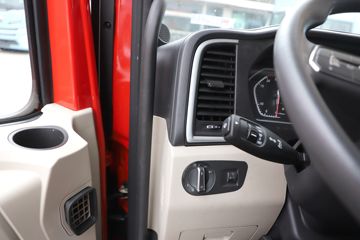 �����ؿ� ����X5000 ����� 530���� 6X4 CNGǣ����(SX4259XD4TF1)ͼƬ