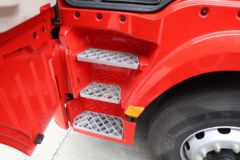 陕汽重卡 德龙X5000 经典版 530马力 6X4 CNG牵引车(SX4259XD4TF1)