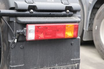 �����ؿ� ����X5000 ����� 530���� 6X4 CNGǣ����(SX4259XD4TF1)ͼƬ