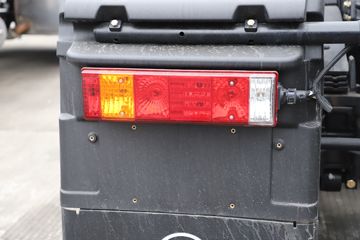 �����ؿ� ����X5000 ����� 530���� 6X4 CNGǣ����(SX4259XD4TF1)ͼƬ