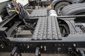 �����ؿ� ����X5000 ����� 530���� 6X4 CNGǣ����(SX4259XD4TF1)ͼƬ