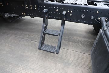 �����ؿ� ����X5000 ����� 530���� 6X4 CNGǣ����(SX4259XD4TF1)ͼƬ