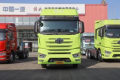 一汽解放 J7重卡 经典版 530马力 6X4 LNG自动档牵引车(采埃孚12档)(液缓)(CA4250P77M26T1E6)