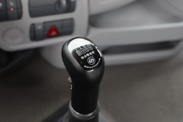 ���� ŷ��GTL ������ 500���� 6X4 LNGǣ����ͼƬ