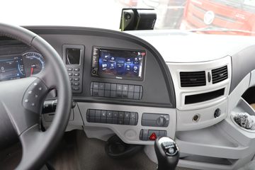 ���� ŷ��GTL ������ 500���� 6X4 LNGǣ����ͼƬ