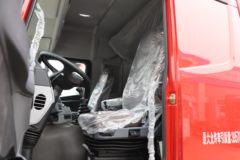 福田 欧曼GTL 质享版 500马力 6X4 LNG牵引车(BJ4259L6DLL-05)