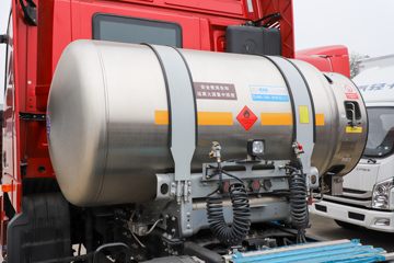 ���� ŷ��GTL ������ 500���� 6X4 LNGǣ����ͼƬ