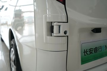  EM60 2.4T 7 綯;ó(Կ)ͼƬ