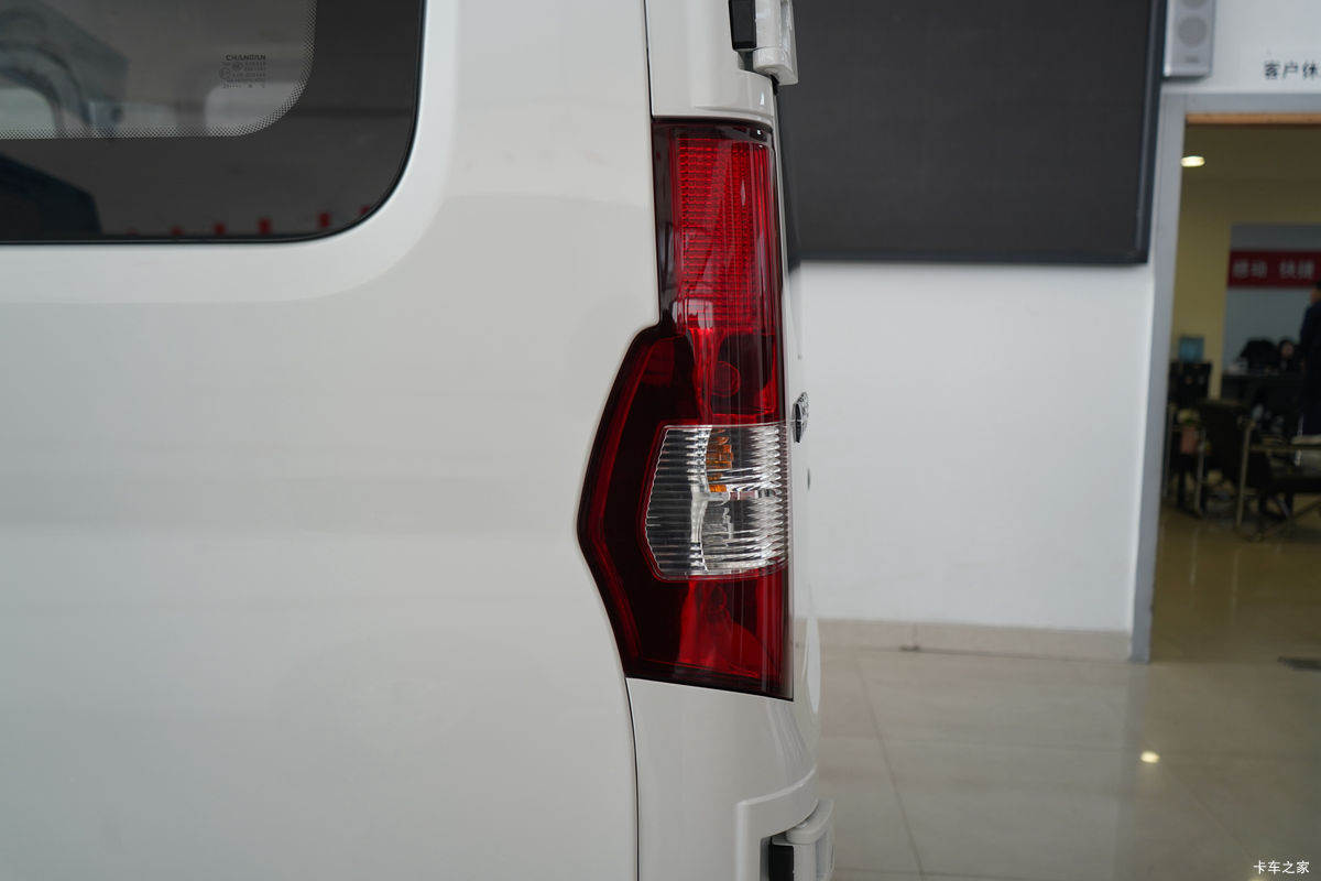  EM60 2.4T 7 綯;ó(Կ)