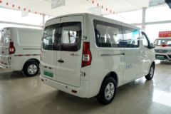 长安 睿行EM60 2.4T 7座 纯电动多用途乘用车(对开门)