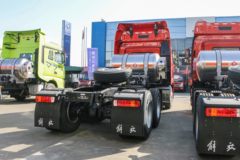 一汽解放 J6P重卡 510马力 6X4 LNG牵引车(CA4250P66M25T1E6)