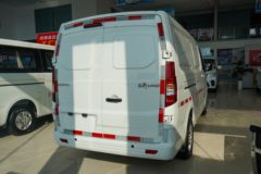 长安 睿行EM80Ⅱ 2.81T 2座 4.805米纯电动厢式运输车(对开门)