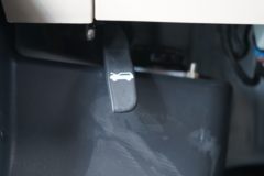 长安 睿行EM80Ⅱ 2.81T 2座 4.805米纯电动厢式运输车(对开门)