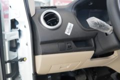 长安 睿行EM80Ⅱ 2.81T 2座 4.805米纯电动厢式运输车(对开门)