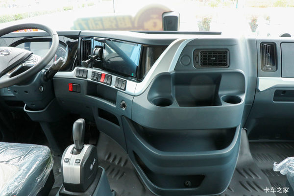 乘龙H7牵引车新车上市 欢迎到店垂询