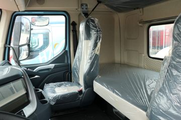 �������� ����H7�ؿ� 550���� 6X4 LNG�Զ���ǣ����(LZ4250H5DM3)ͼƬ