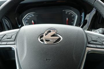 �������� ����H7�ؿ� 550���� 6X4 LNG�Զ���ǣ����(LZ4250H5DM3)ͼƬ