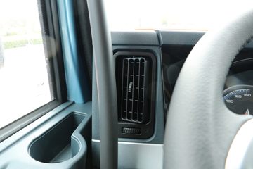 �������� ����H7�ؿ� 550���� 6X4 LNG�Զ���ǣ����(LZ4250H5DM3)ͼƬ