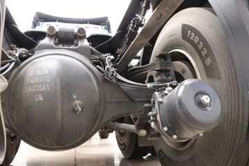 �������� ����H7�ؿ� 550���� 6X4 LNG�Զ���ǣ����(LZ4250H5DM3)ͼƬ