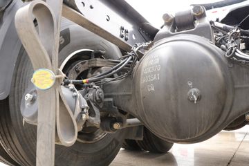 �������� ����H7�ؿ� 550���� 6X4 LNG�Զ���ǣ����(LZ4250H5DM3)ͼƬ