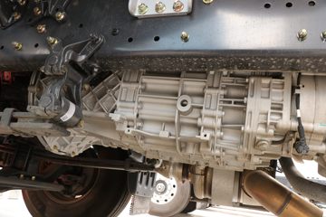 �������� ����H7�ؿ� 550���� 6X4 LNG�Զ���ǣ����(LZ4250H5DM3)ͼƬ