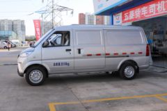 优惠4.99万 包头市五菱EV50电动封闭厢货系列超值促销