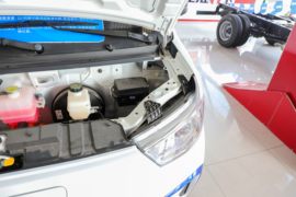 蓝猫M1&nbsp;电动封闭厢货外观图片