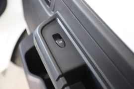 蓝猫M1&nbsp;电动封闭厢货驾驶室图片