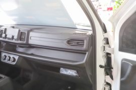 蓝猫M1&nbsp;电动封闭厢货驾驶室图片